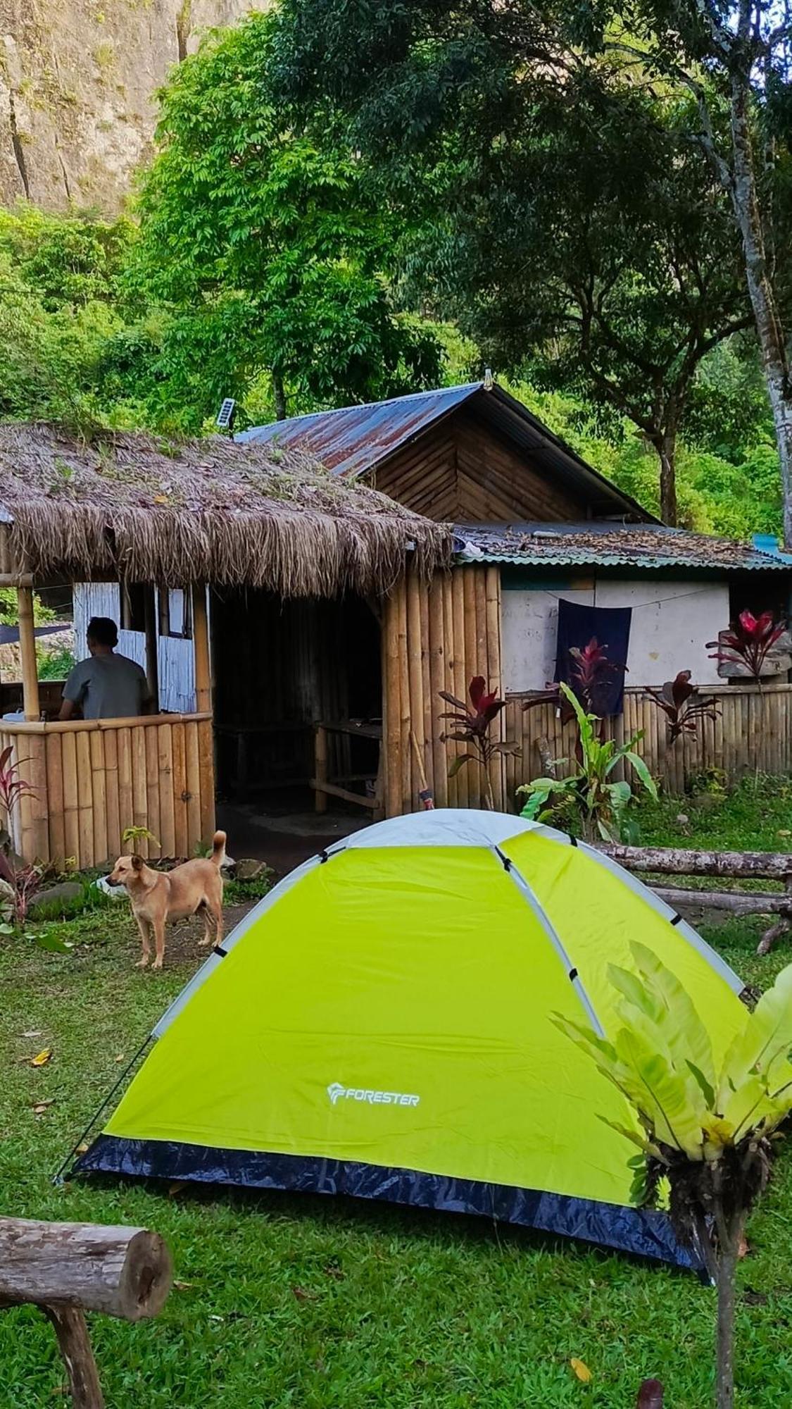 ホテル Tapian Ratu Camp ブキティンギ エクステリア 写真