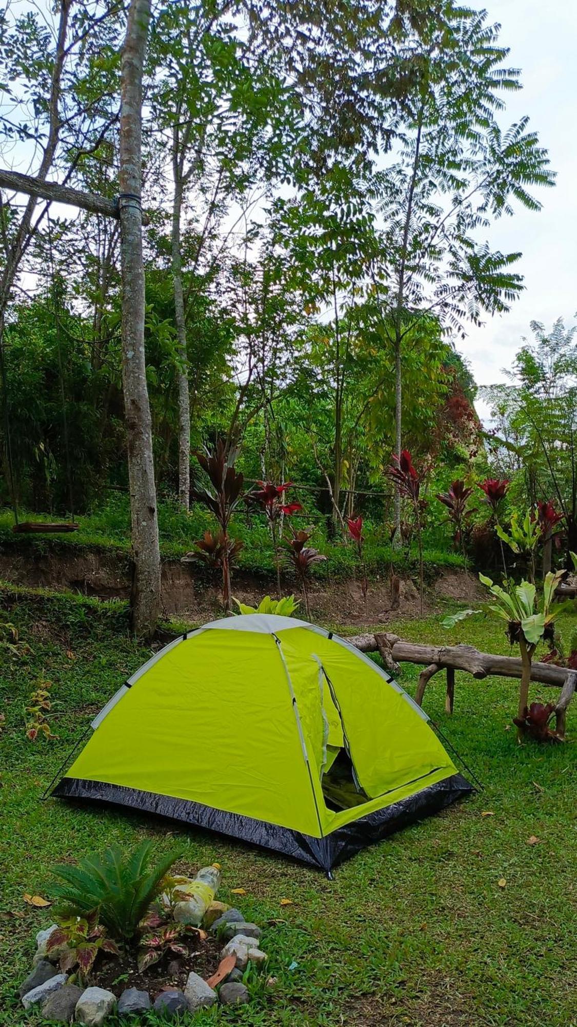 ホテル Tapian Ratu Camp ブキティンギ エクステリア 写真